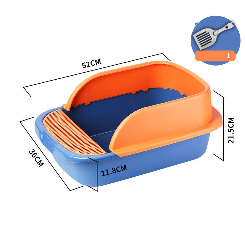 Sleek Enclosed Cat Litter Box Design